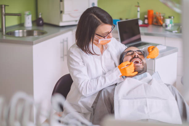 Best Holiday Emergency Dentist in Castle Rock, WA